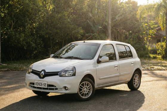 RENAULT CLIO 1.0 EXPRESSION 16V FLEX 4P MANUAL RENAULT CLIO 1.0 EXPRESSION 16V FLEX 4P MANUAL